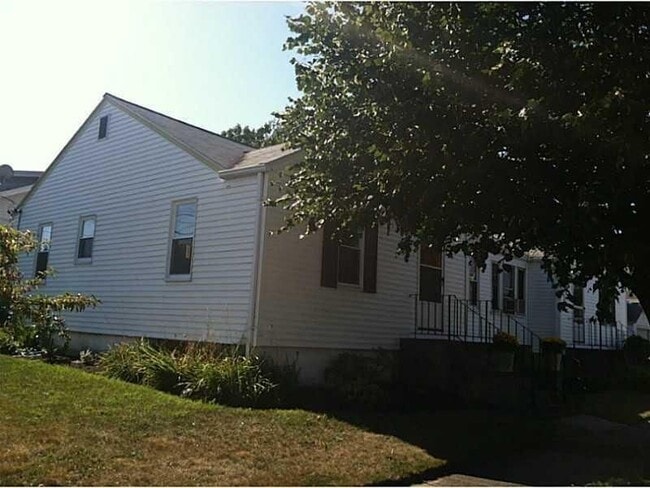 Building Photo - 58 Vale Ave