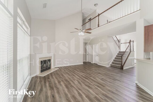 Photo - 16025 Lavenham Rd