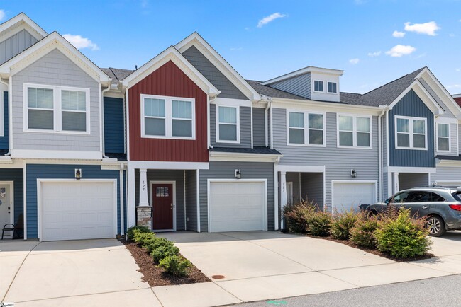 Photo - 127 Shallons Dr