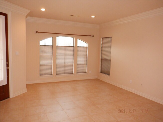 Photo - 1903 Spring Cedar Ln