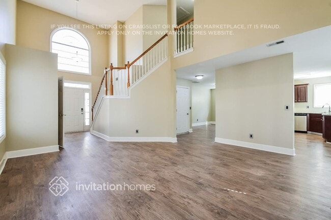 Photo - 169 Stoneforest Dr