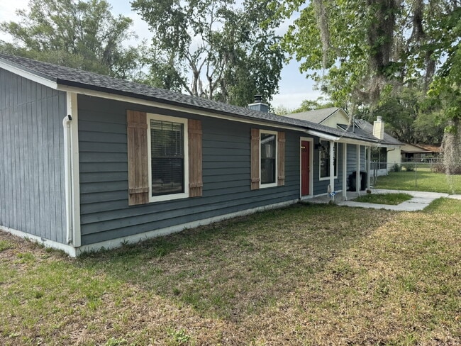Photo - For Rent