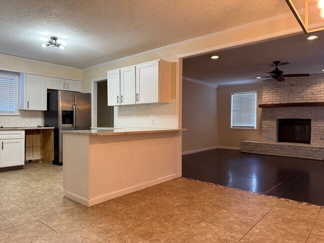 Photo - 8606 Holiday Dr