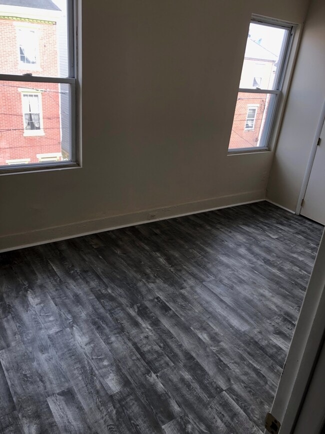 Photo - 639 N 12th St Unit Apt 2F