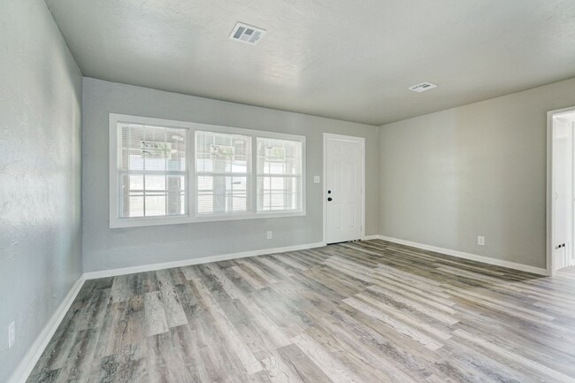 Photo - Move-In Ready! Beautifully Updated Home with Easy I-40 Access!