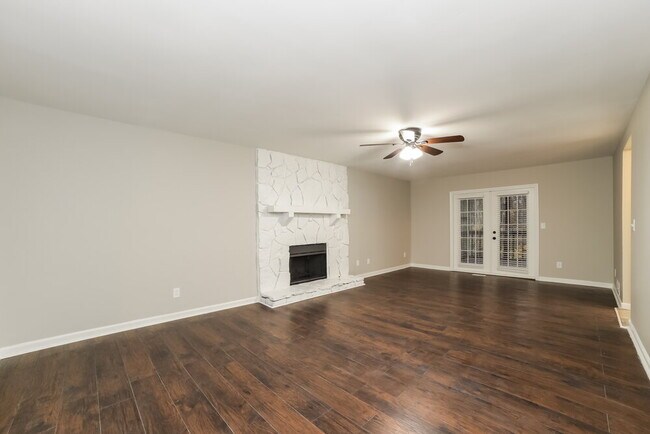 Photo - 1173 Ridgeside Dr NW