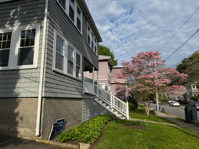 Building Photo - 88 Warwick Rd