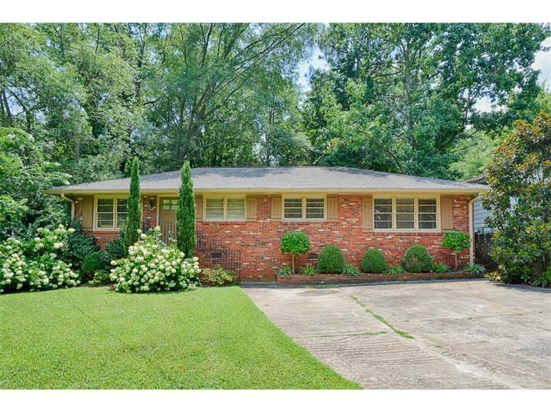Photo - 932 Winburn Dr (East Point, GA)