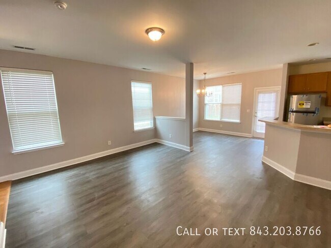 Photo - 353 Chemistry Cir