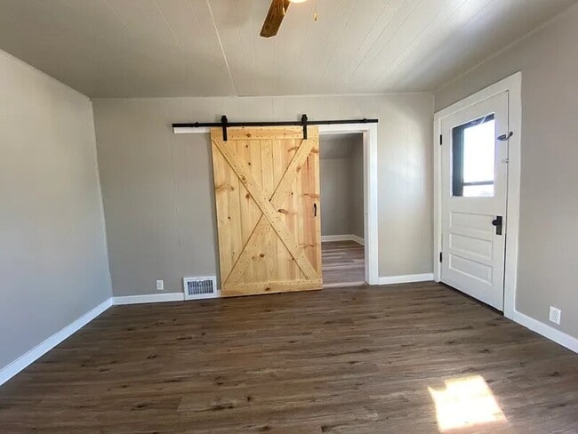 Photo - 2012 Madison St Unit upper