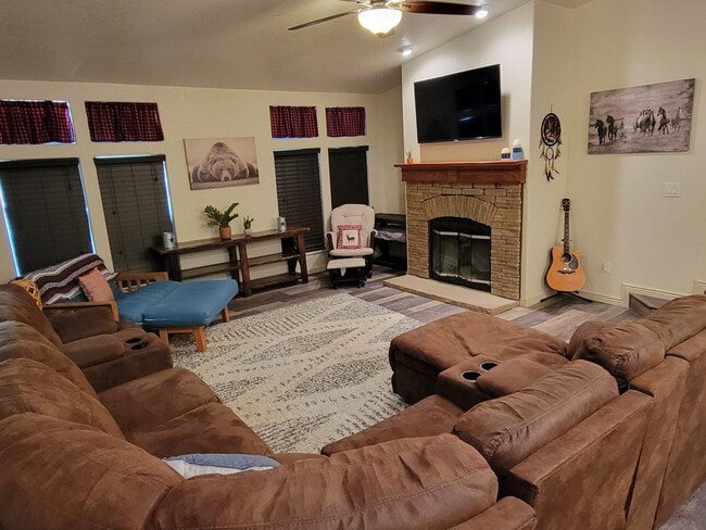 Building Photo - 37510 Bay View Dr Unit ID1248145P Rental