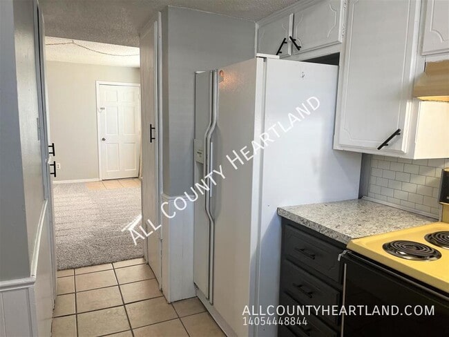 Photo - 221 Jason Dr