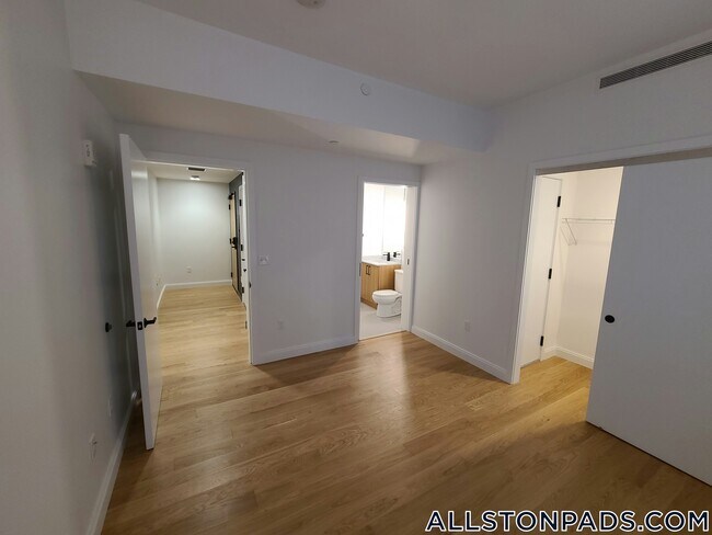 Photo - 83 Gardner St Unidad 101