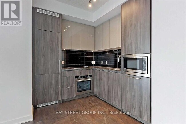 Photo - 125 Blue Jays Way Unit 2711