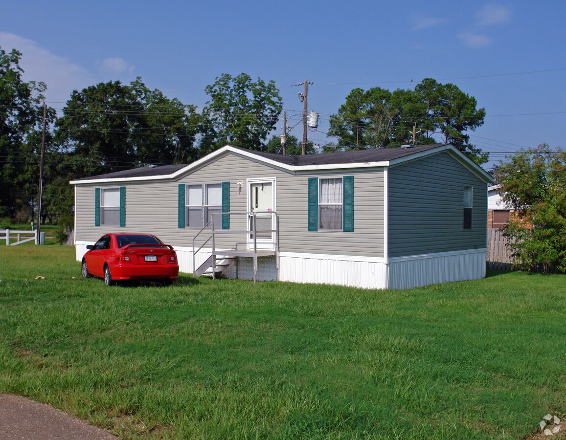 Villaga Park West(Trailor Park) - Villaga Park West(Trailor Park) Apartments