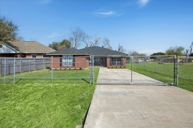 Photo - 3513 Barberry Dr