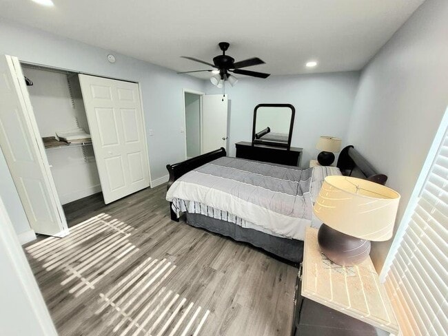 Photo - 1328 Waterway Cove Dr