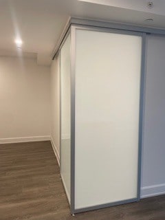 Photo - 195 Hunter St E