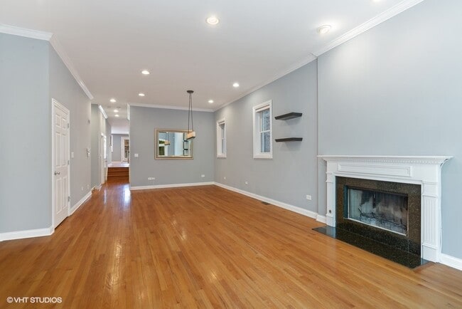 Photo - 3633 N Wilton Ave Unit 1