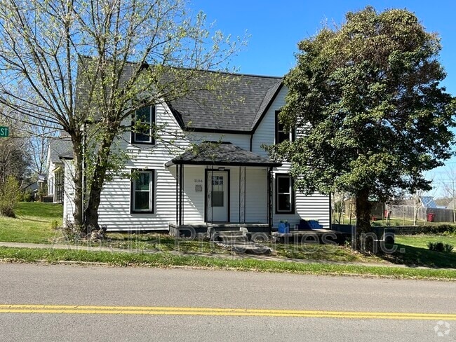 Building Photo - 1106 Buffalo St Rental
