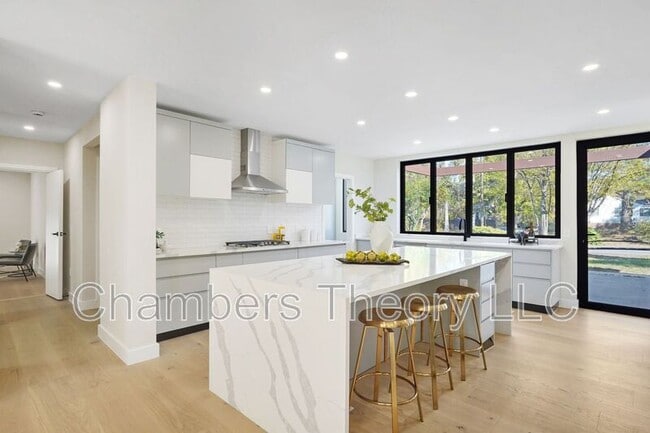 Photo - 3112 N Rosser St