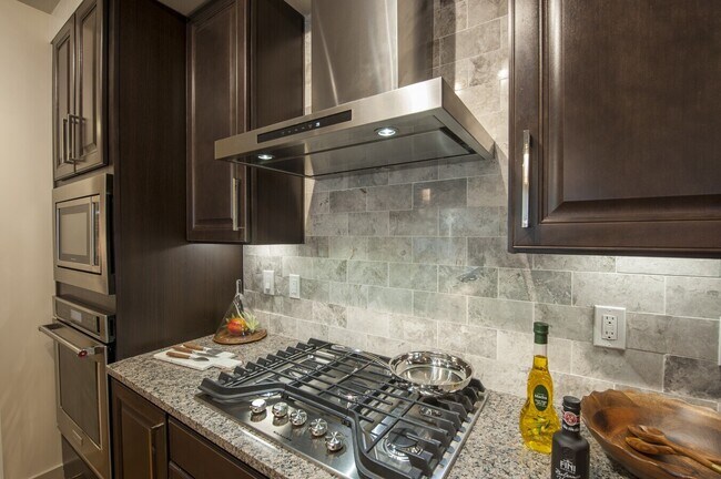 Photo - High Ceilings, Higher Living Unidad PRS2
