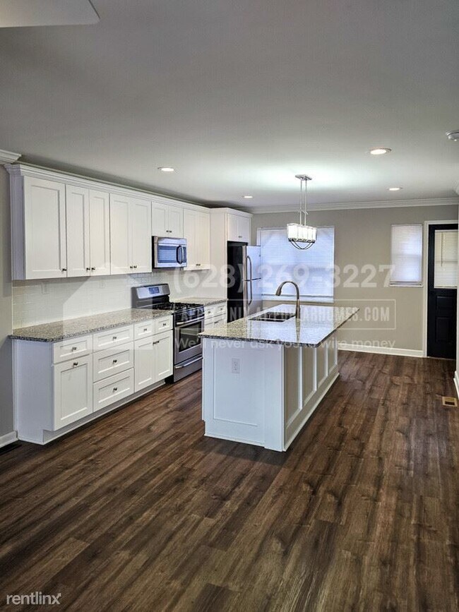 Photo - 2 br, 1.5 bath Townhome - 1728 Northwest B...