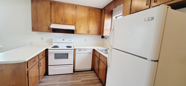 Photo - 308 Belmont Rd