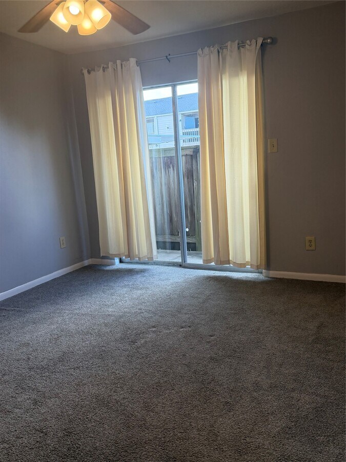 Photo - 3919 Fairmont Pkwy Unit 205