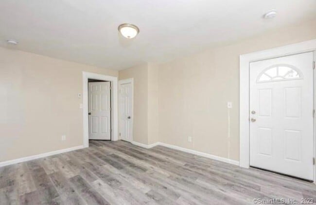 Photo - 2818 Whitney Ave