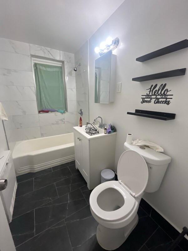 Photo - 676 Park Ave Unidad 12-1A Rental