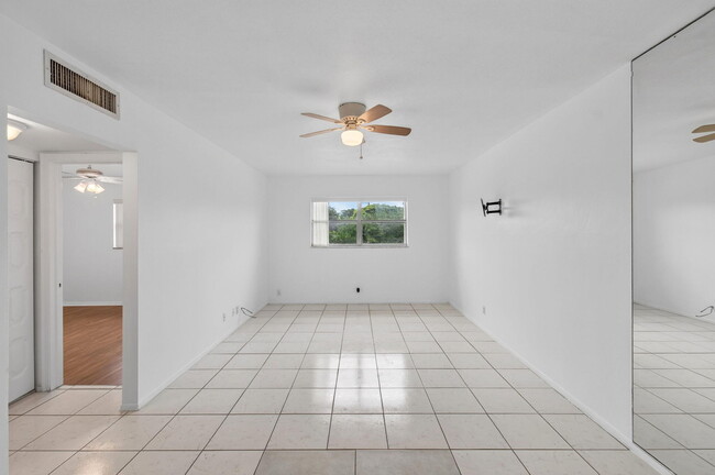 Photo - 500 SW 2nd Ave Unidad 211