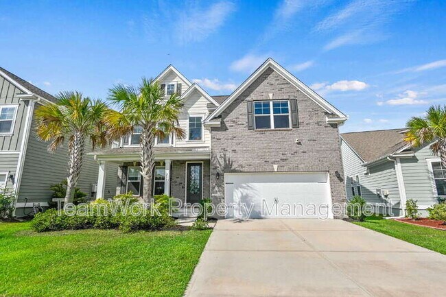 Photo - 233 Seaworthy St
