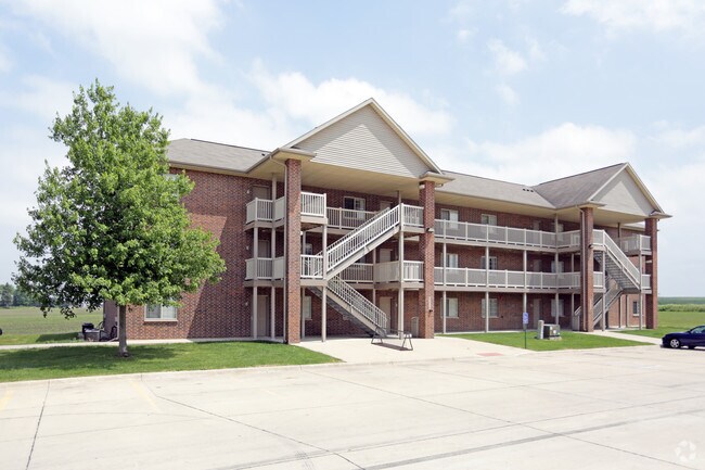 Building Photo - Elevate Apartments