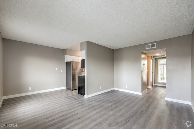Building Photo - 301 Orland St Unit 26 Rental