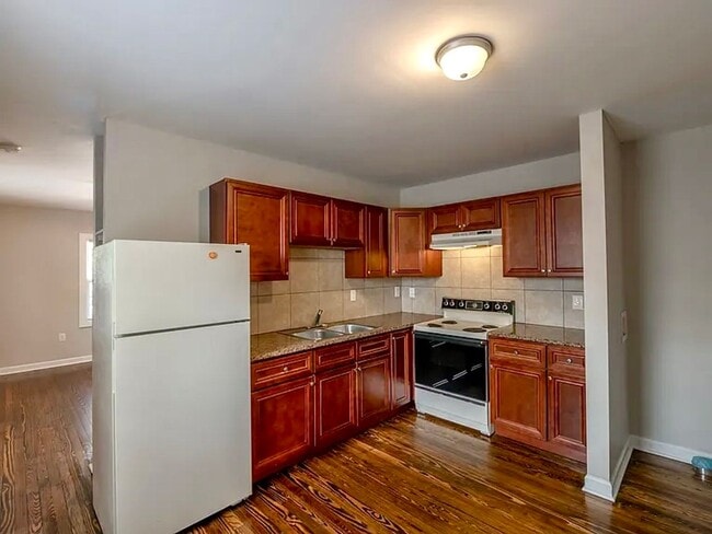Photo - 1025 Rosedale Ave Unit A