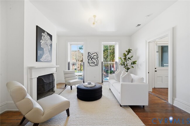 Photo - 407 W Clay St