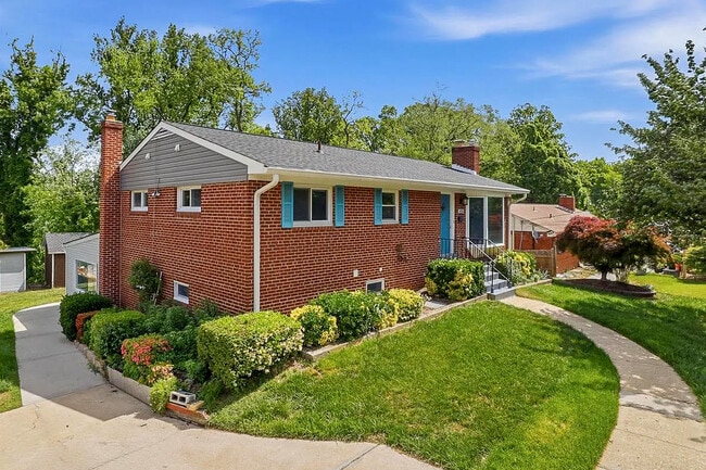 Photo - 6718 Ruskin St