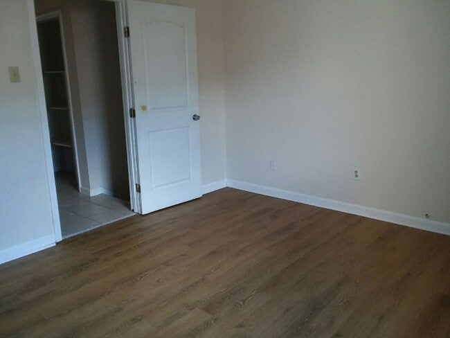 Photo - 3513 Golden Dr