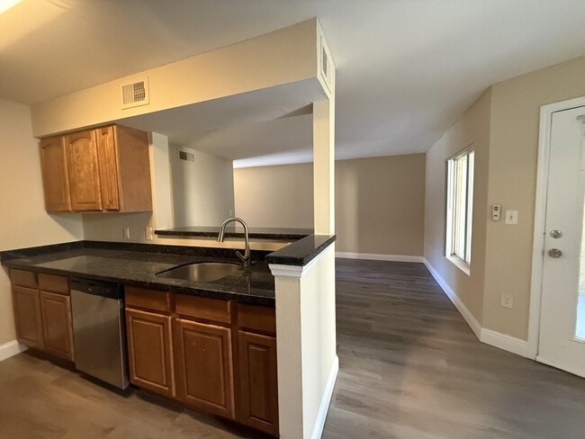 Photo - 2460 NW 33rd St