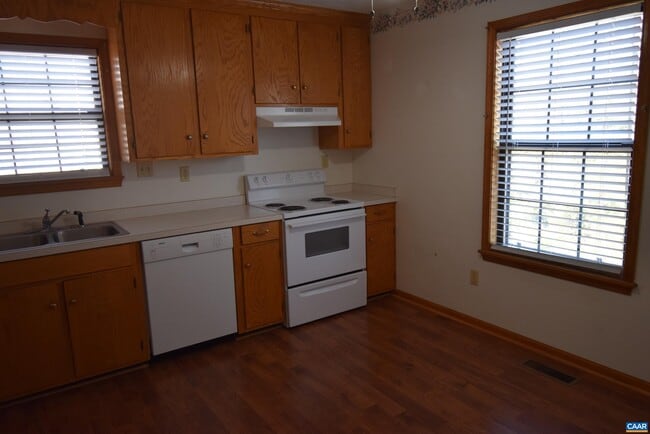 Photo - 367 Jefferson Dr