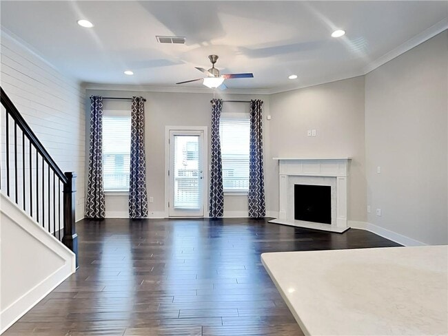 Photo - 2038 Rockledge Rd NE