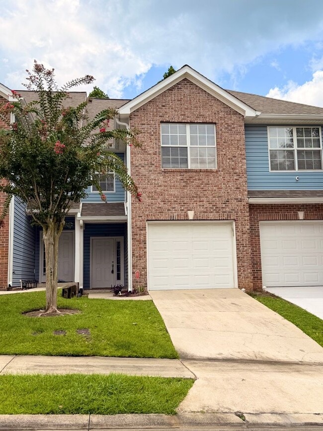 Building Photo - Available July 2026 -3/2.5 with Garage. Located off Apalachee Parkway