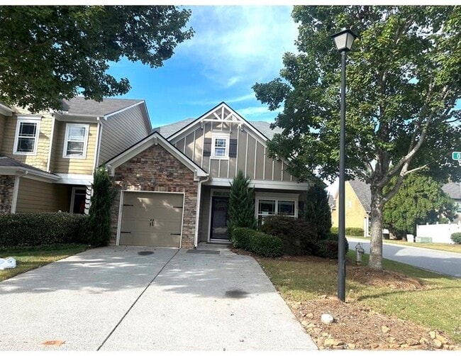 Photo - 140 Oakmont Dr