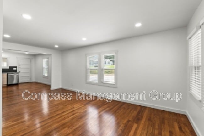 Photo - 3201 Davenport Rd