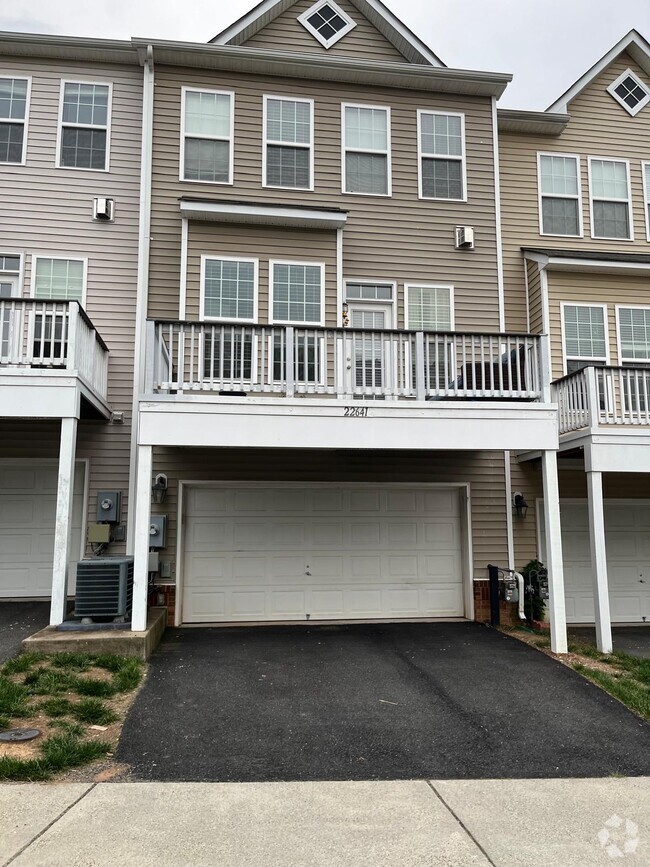 Building Photo - 22641 Twitter Sq Rental