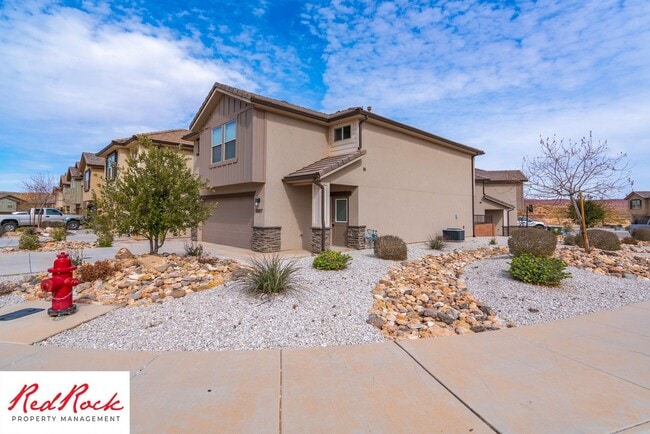 Photo - Private 4 Bedroom Corner Unit
