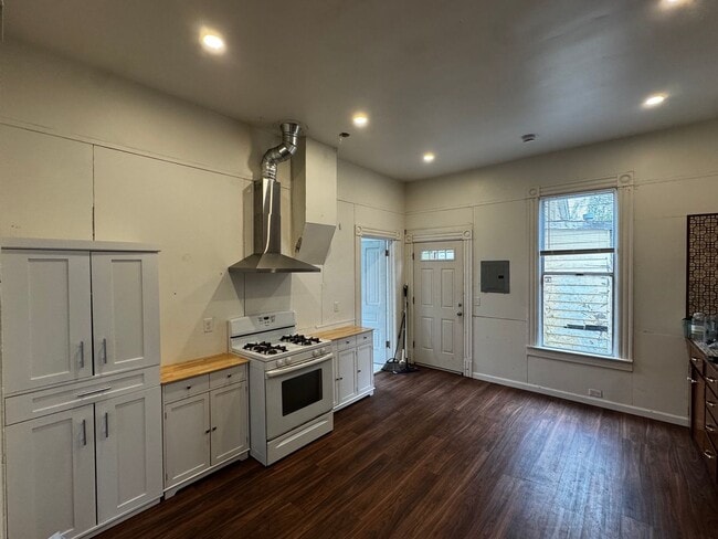 Photo - 910 8th St Unidad 910 8th ST