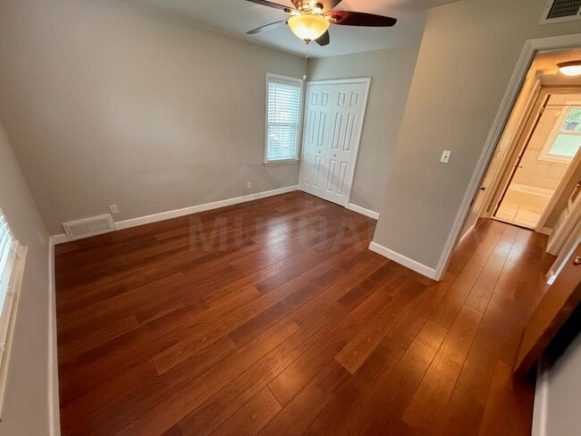 Photo - 1729 Beverly St
