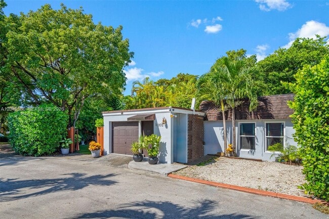 Photo - 18805 W Lake Dr